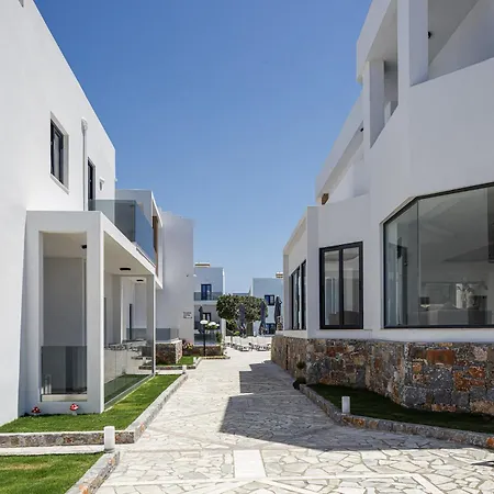 Golden Bay Boutique Hotel & Bungalows-2