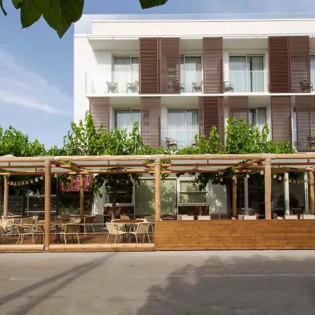 May Altafulla Beach Boutique Hotel-3