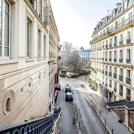 Ibis Styles Paris Cadet Lafayette-2
