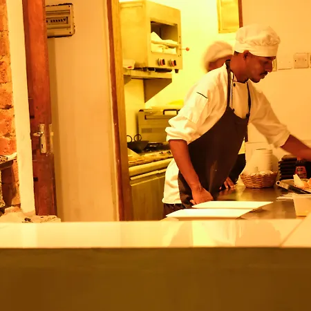 Dhow Inn Boutique Hotel-2