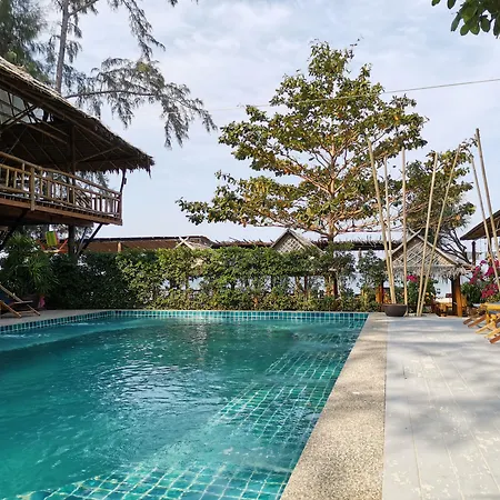 Bambie Boutique Home & Resort-3