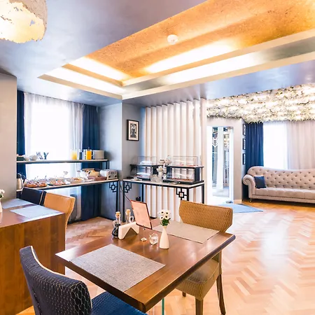 Venis Boutique Hotel-3