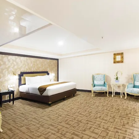 Golden Boutique Hotel Melawai-3