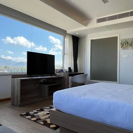 Aurora Boutique Hotel Imphal-3