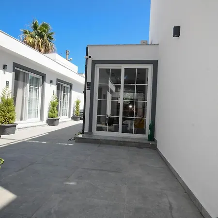 Swan Boutique Hotel-3