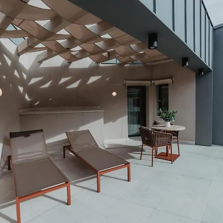 Hotel Petit Luxe-2