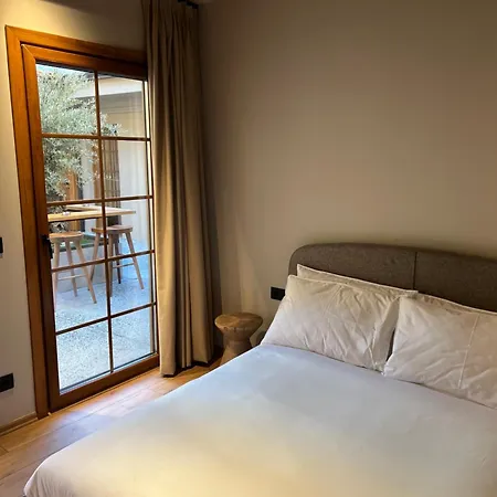 Faces & Places Boutique Hotel-2