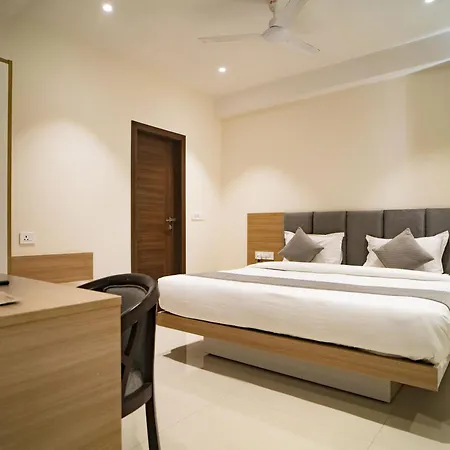 The Mangal View Residency - A Luxury Boutique Business Hotel-3
