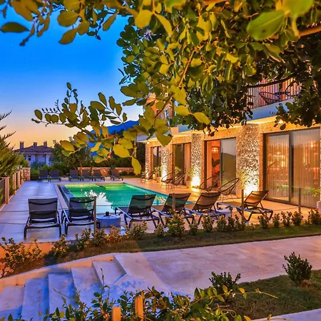 Carruba Boutique Hotel-2