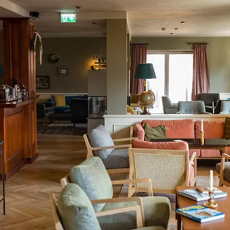 Boutique Hotel Bellevue Lermoos-2