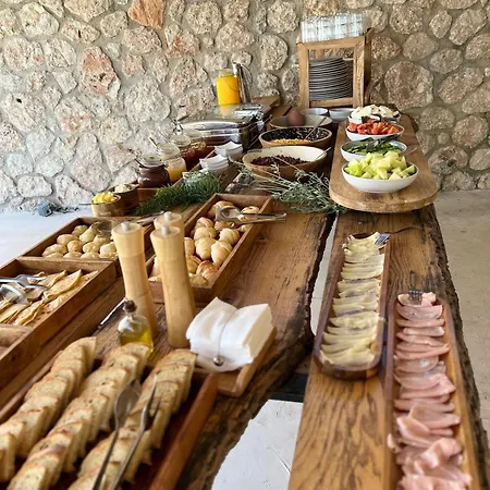 Le Reve Boutique Hotel-3
