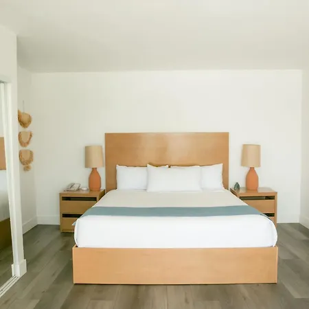 Capri Laguna On The Beach - A Boutique Hotel-2