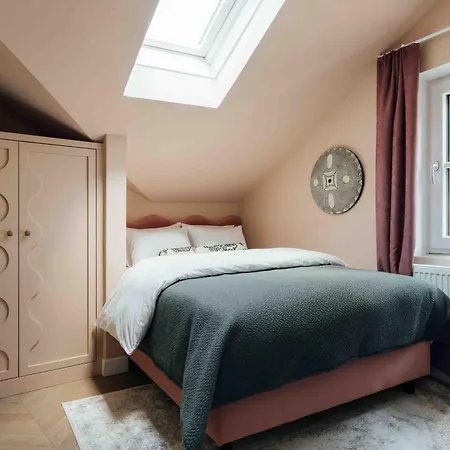 Clemonte Hotel - Your Reception-Less Boutique Hideaway-3