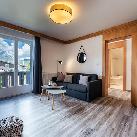 Boutique Hotel Olympia B&B-3