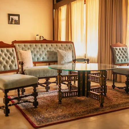Sawantwadi Palace Boutique Art Hotel-3