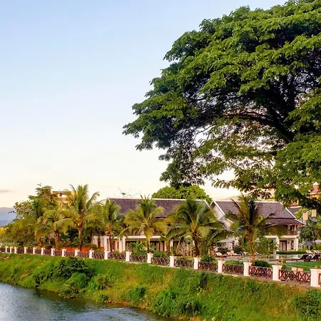 Riverside Boutique Resort, Vang Vieng-2