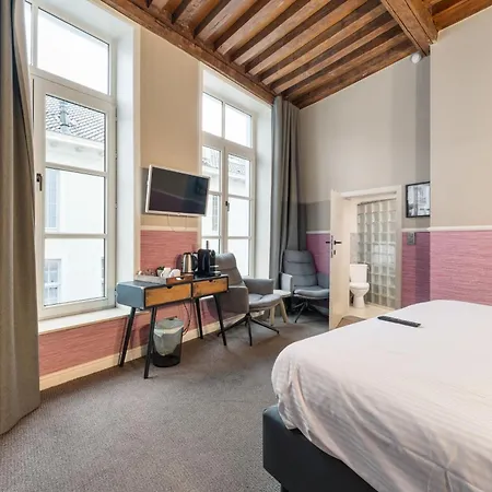 Hotel Karel De Stoute-2