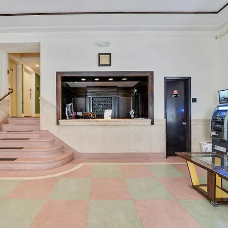Greenview Hotel By Lowkl-3