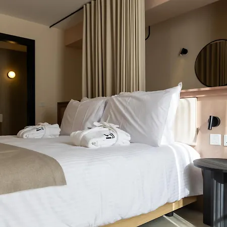 M31Boutique Suites-2