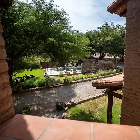 La Casa De La Bodega --3