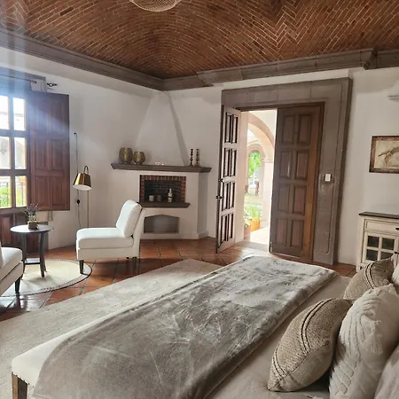 Tres Fuentes Dickinson Hotel Boutique-3