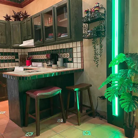 Casa Del Puerto By Rocky Host-3