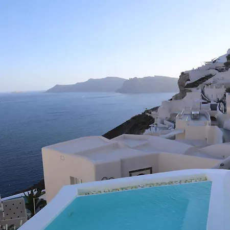 Alexander'S Suites-3