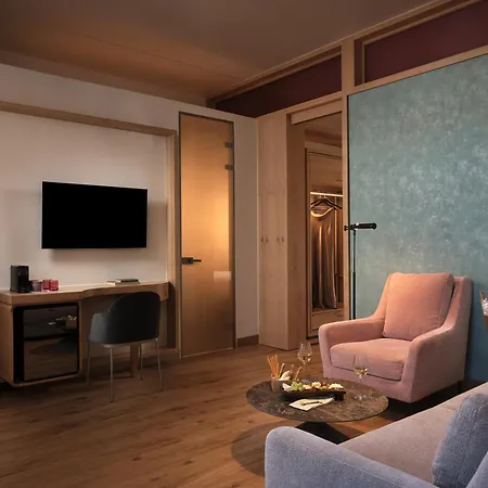 Domus Blanc Boutique Hotel-3
