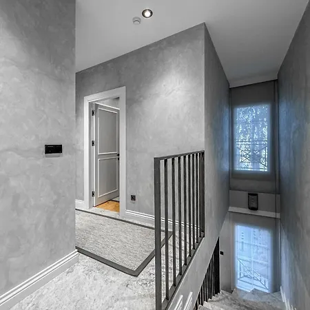 Ena Boutique Hotel & Residences-2