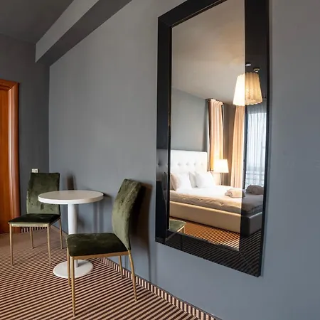 Alex&George Boutique Hotel-2