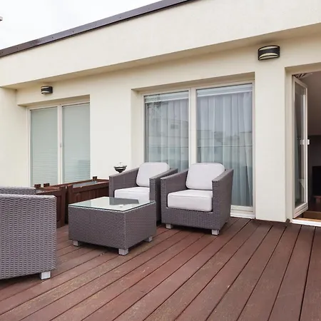 Roset Hotel & Residence-2