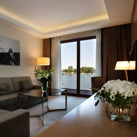Tiffi Boutique Hotel-3