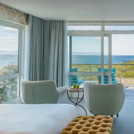 One Marine Drive Boutique Hotel & Spa By The Living Journey Collection-3
