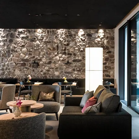 Eisenhut Boutique Hotel-3