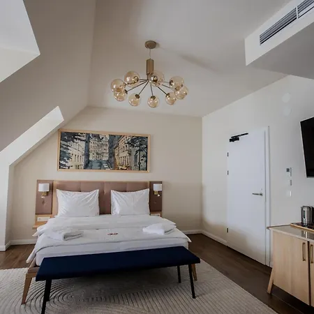 Boutique Hotel Parklane - Newly Renovated-2