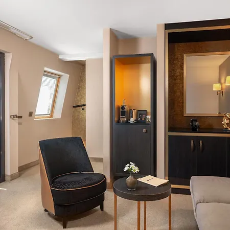 Niepce Paris, Curio Collection By Hilton-3