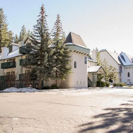 Chateau Big Bear Boutique Hotel, BW Signature Collection-3