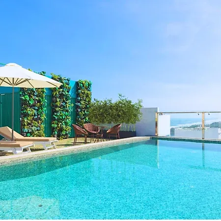 Palazzo Luxury Hotel & Bistro - Central My Khe Beach Walking Street-3