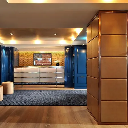The Hari London-3