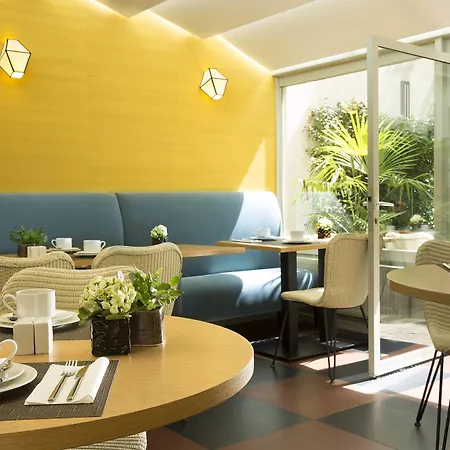 Hotel A La Villa Des Artistes-3