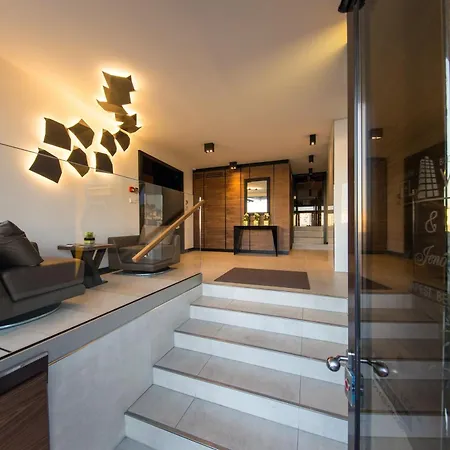 Boutique Hotel Victoria Budapest-3