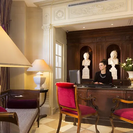 Hotel Des Grands Hommes-3