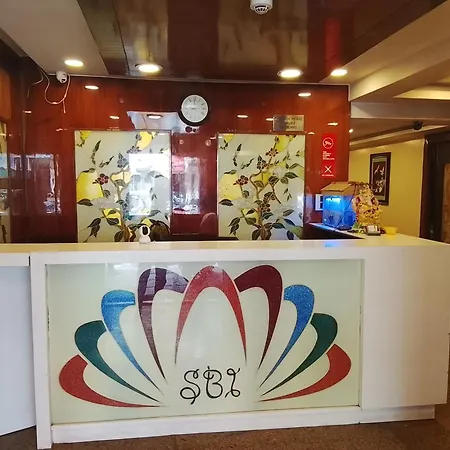 Saravana Boutique Inn-2