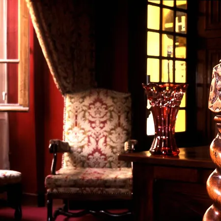 Boutique Hotel de la Place des Vosges-3