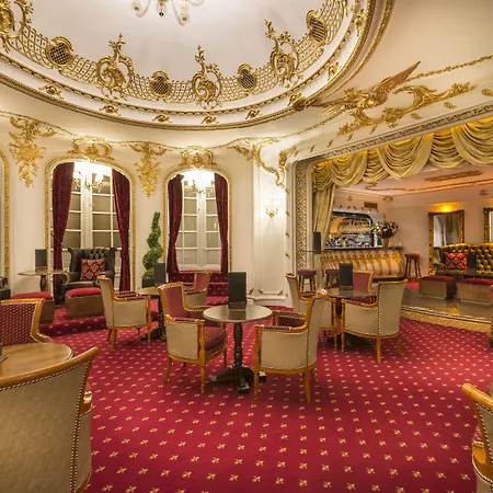 Grand Royale Hyde Park-2