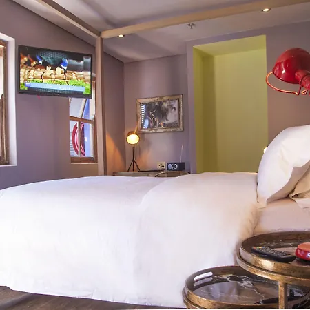 The Grey Hotel-3