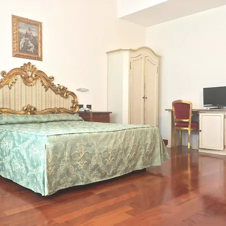 The Regent Boutique Hotel & Spa-3