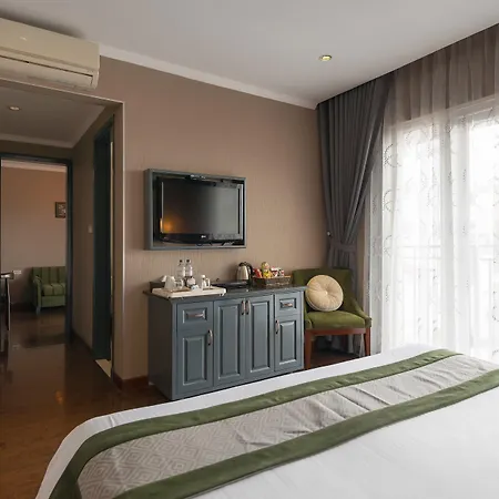 Aira Boutique Hanoi Hotel & Spa-3