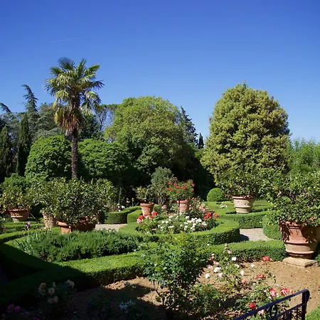 Villa Scacciapensieri Boutique Hotel-3