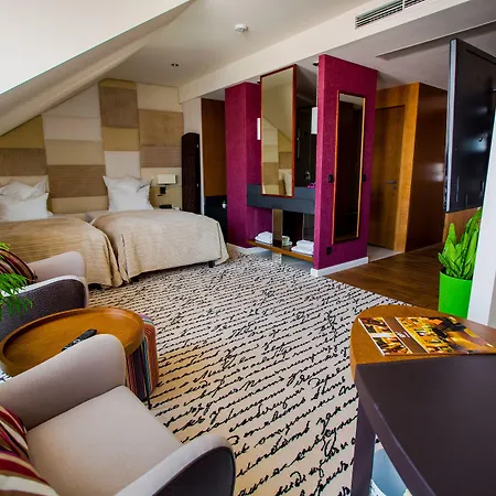 Grand Hotel Boutique-3